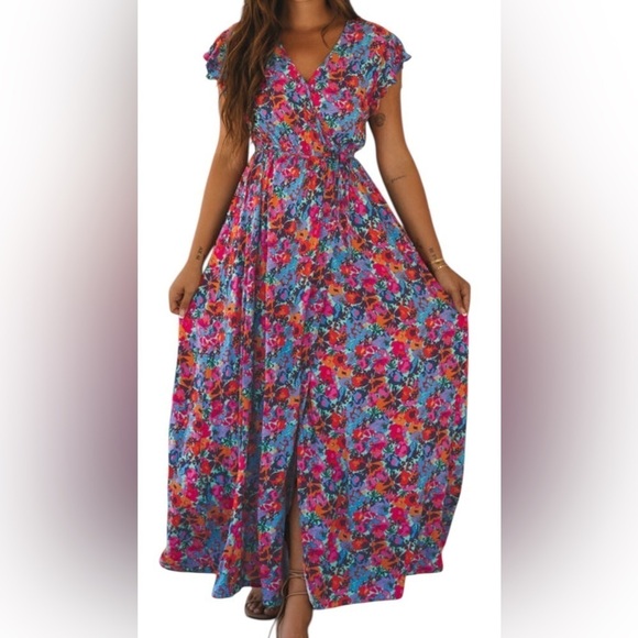 Dresses & Skirts - Floral Maxi Dress in Vibrant Print